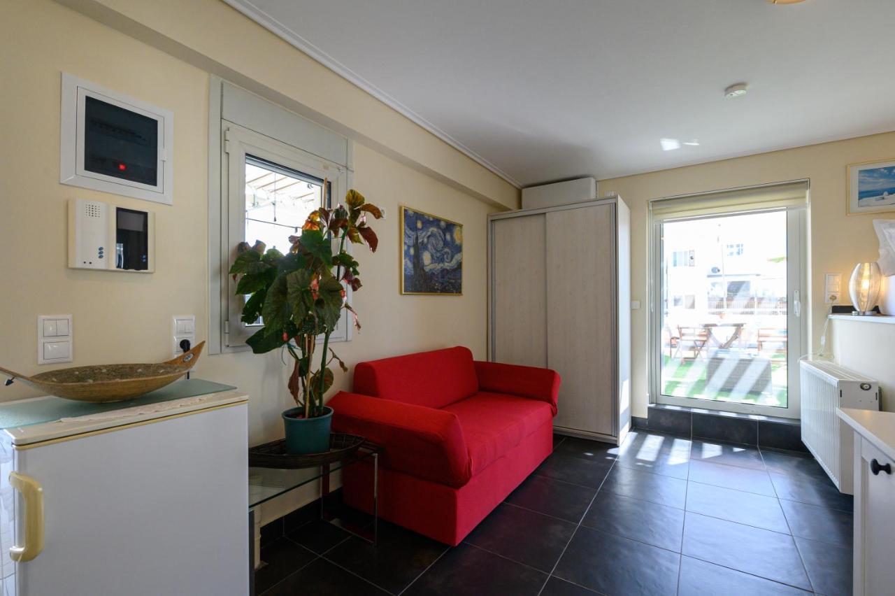 Myrto Luxurious Top Floor Studio กาลามาตา ภายนอก รูปภาพ