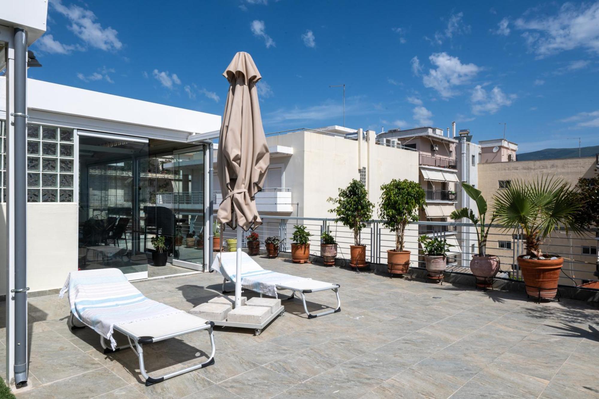 Myrto Luxurious Top Floor Studio กาลามาตา ภายนอก รูปภาพ