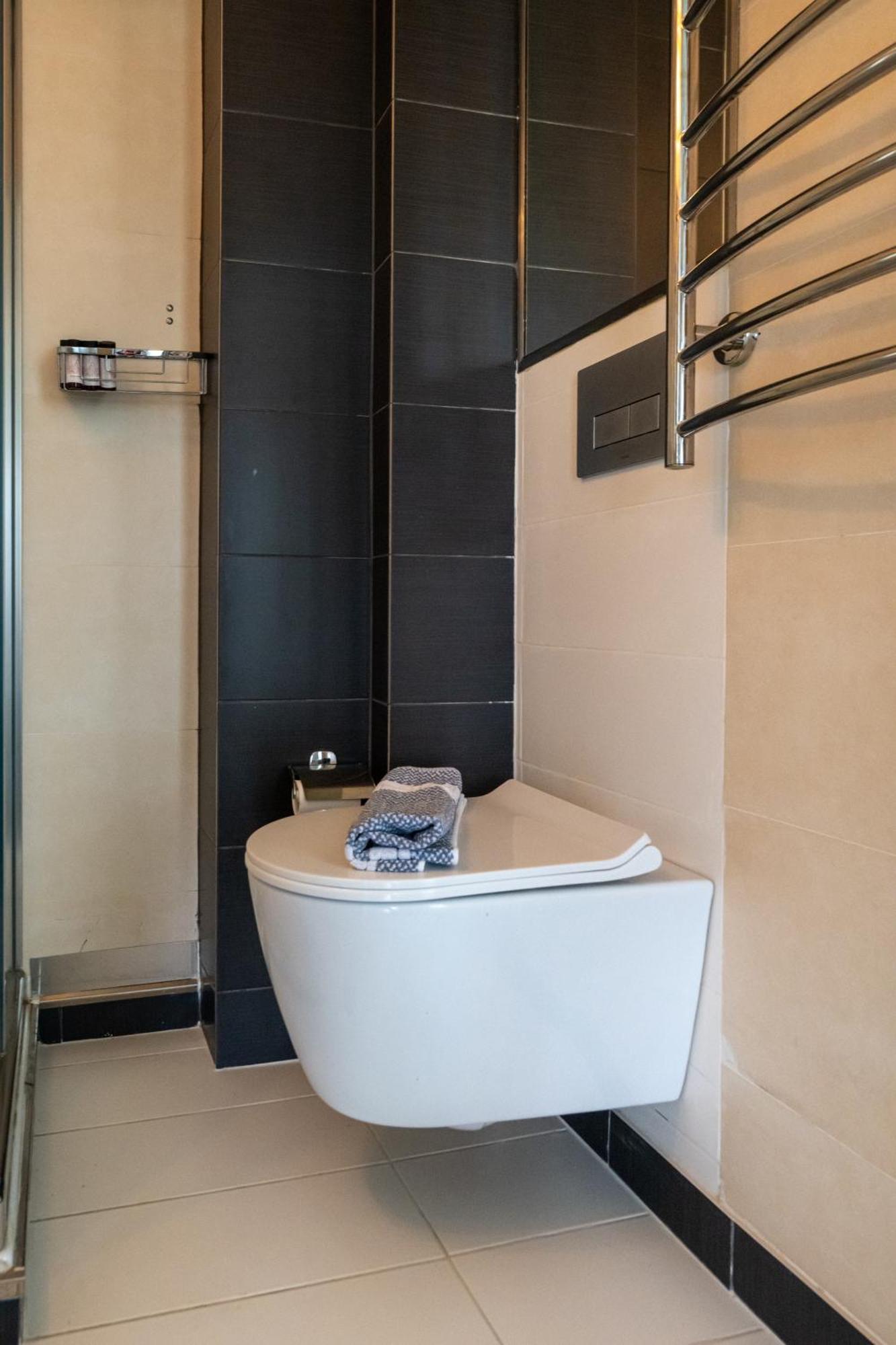 Myrto Luxurious Top Floor Studio กาลามาตา ภายนอก รูปภาพ